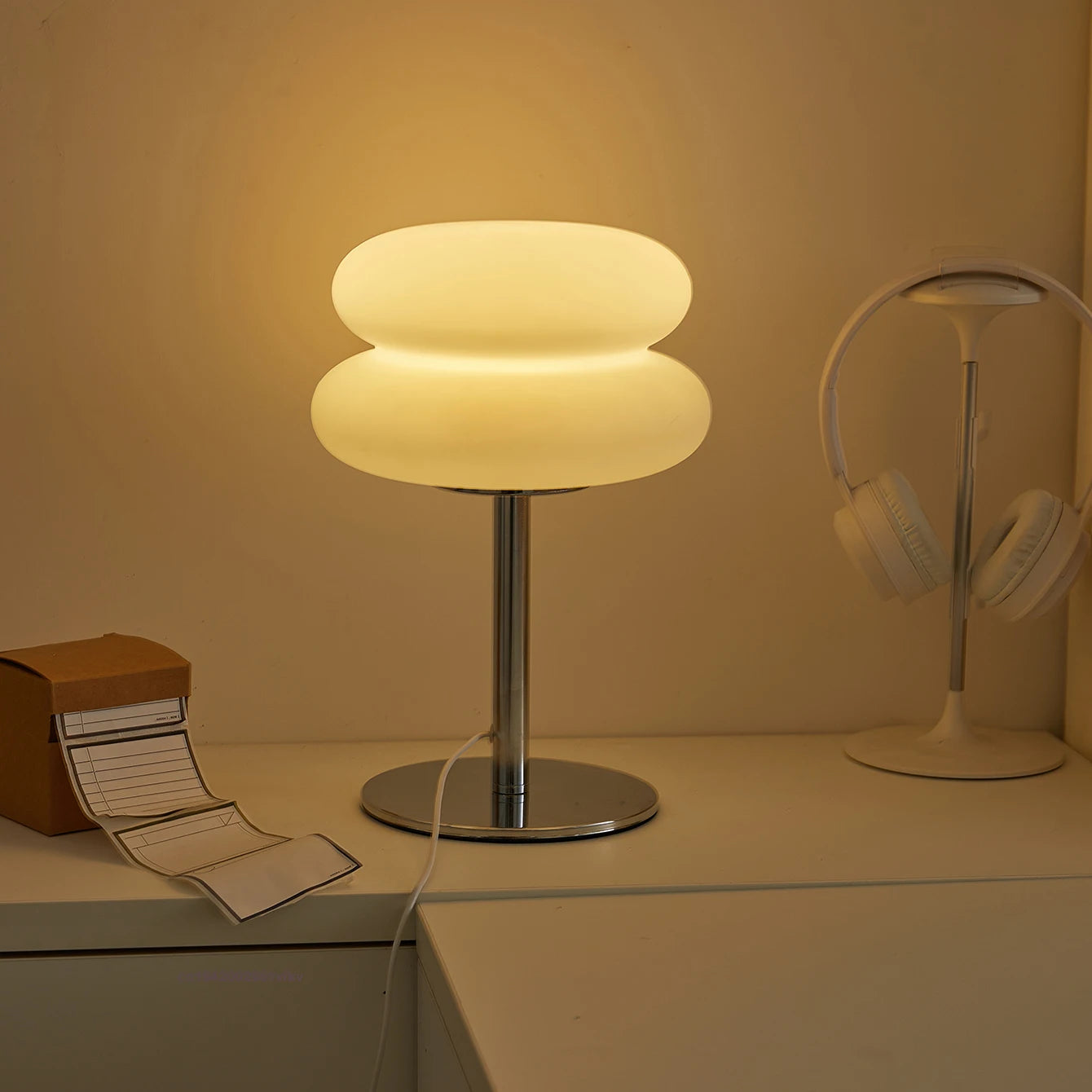 Bauhaus retro table lamp plastic lamps bedroom