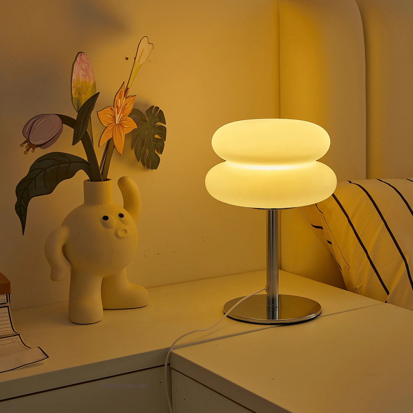 Bauhaus retro table lamp plastic lamps bedroom