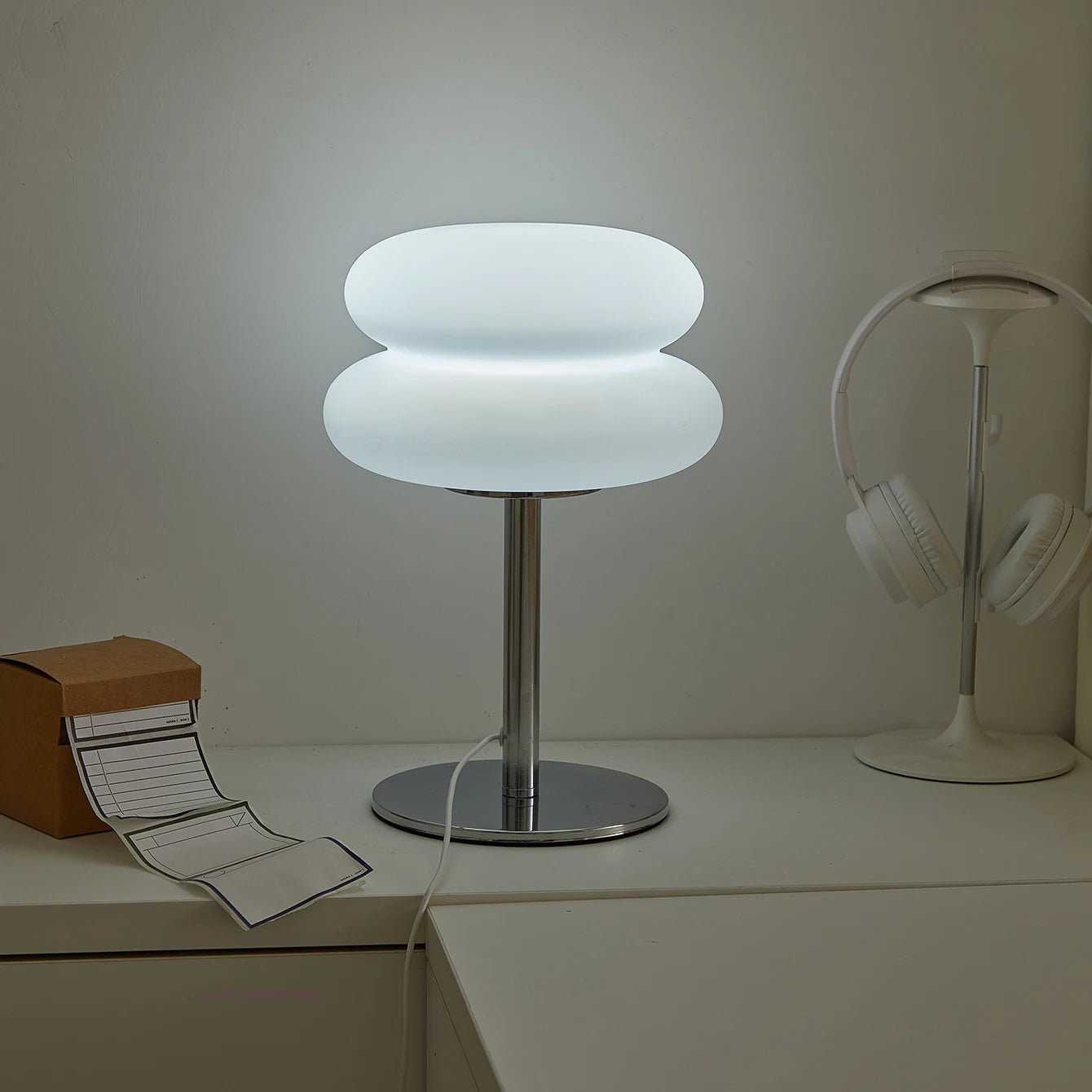 Bauhaus retro table lamp plastic lamps bedroom