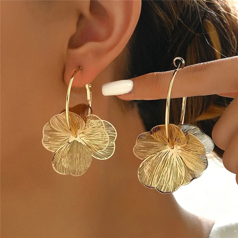 Hollow Flower Earrings